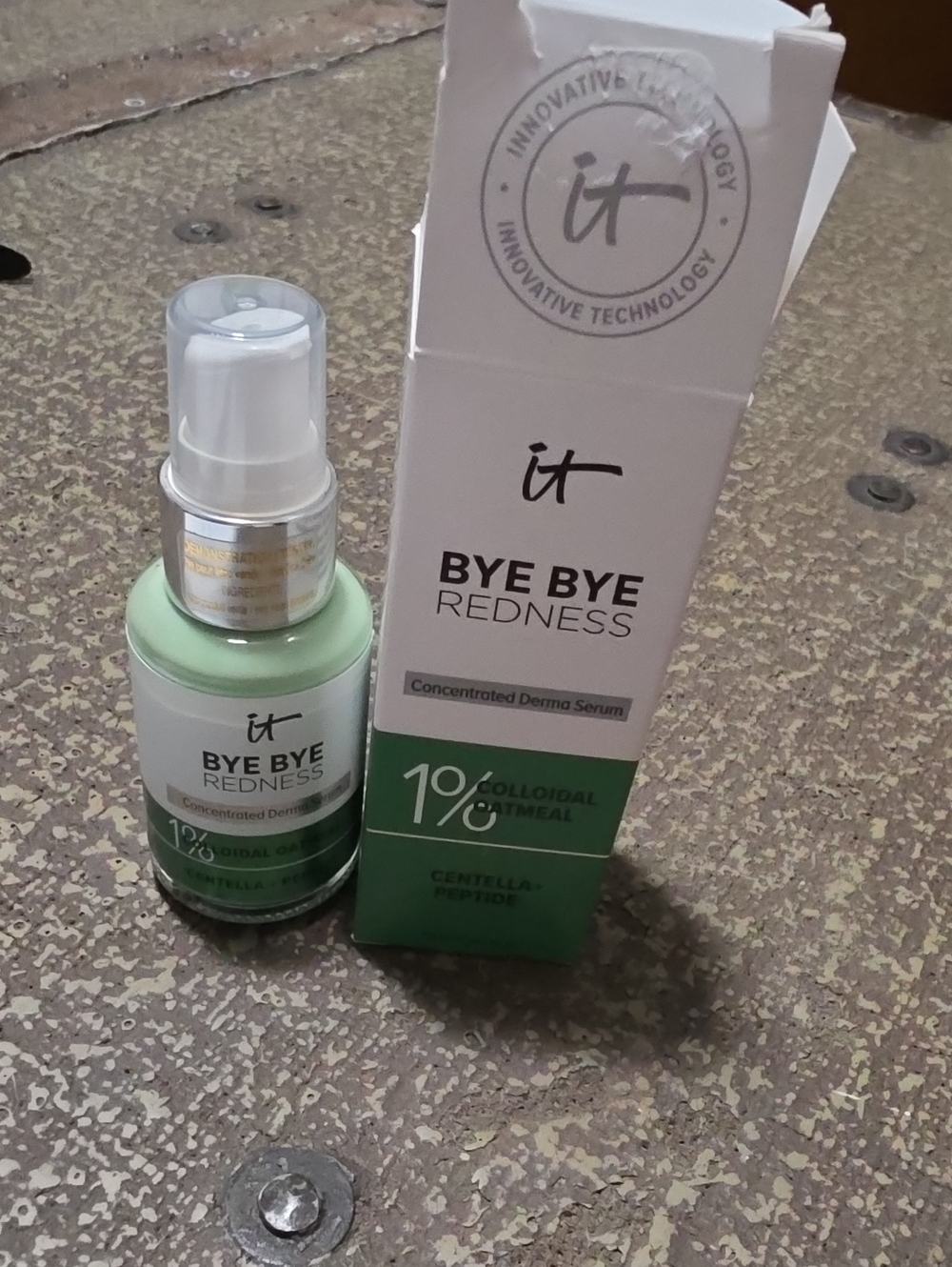 it cosmetics Bye Bye Redness Concentrated Derma Serum - New in box